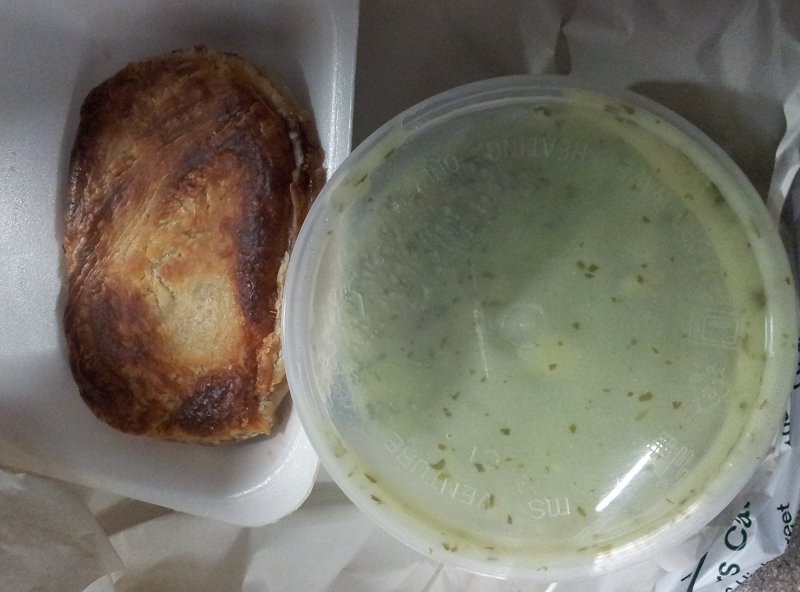 M.Manze Minced Beef Pie